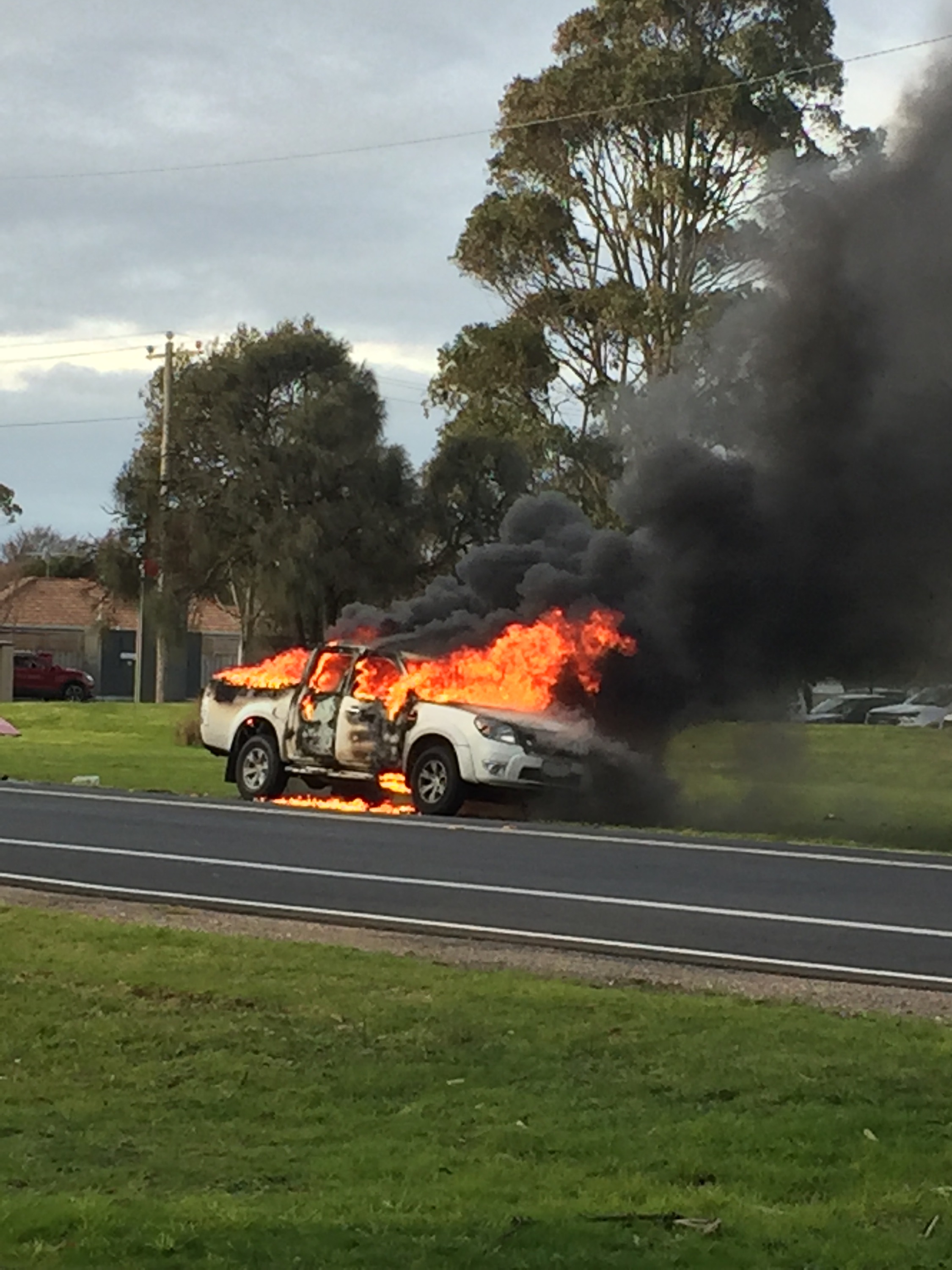 Car fire in Mt Martha - MPNEWS