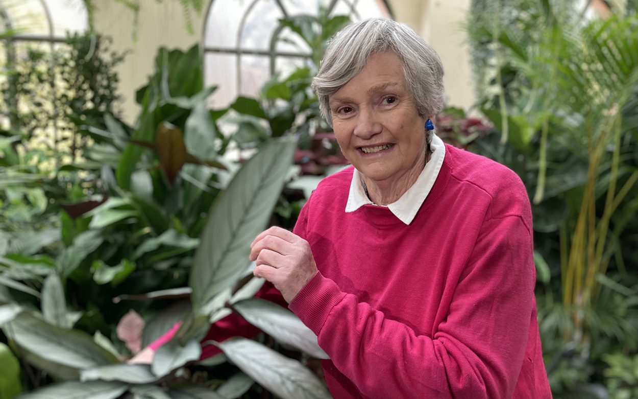 ABC presenter of Gardening Australia, Jane Edmanson, shared cuttings from her own garden with members of Peninsula Parkinson’s Peer Support Group at Mount Martha. Picture: Supplied